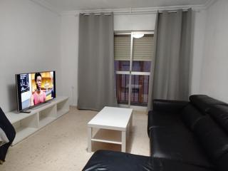 Rent Flat in Centro. Se alquila piso en puerto real , para temporada escolar