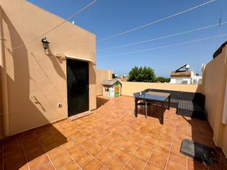 Casa adossada a Las Canteras. Precioso adosado en la zona del almendral