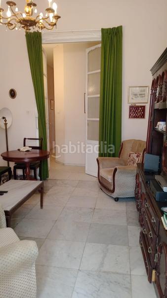 Foto 57b51e94-0ffa-4a01-80a2-b21221d1e6f3. Piso se vende amplio piso en cadiz zona centro ancha en Cádiz