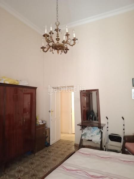 Foto 61f47488-431a-4a0d-acd1-d1a875ab7a9d. Piso se vende amplio piso en cadiz zona centro ancha en Cádiz