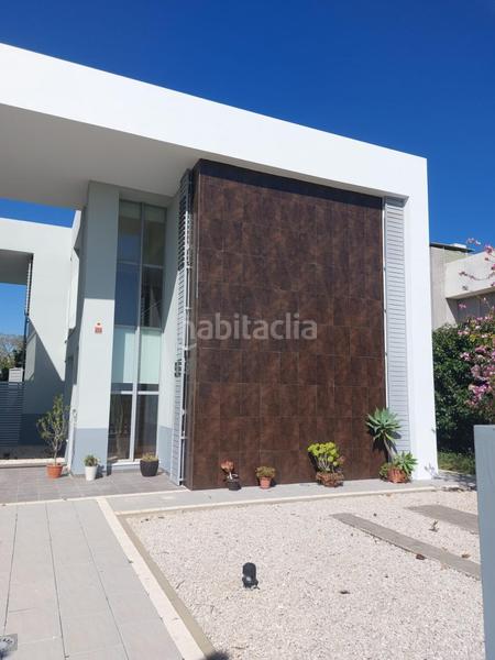Foto 0d312f78-c981-4998-a839-2cd6363fa294. Casa pareada se vende chalet pareado en villanueva golf en Rozas de Puerto Real