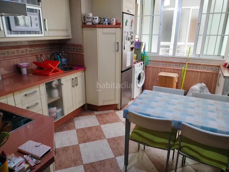 Foto 16679a36-b350-451b-9f90-c3ce2fb744c7. Alquiler piso se alquila piso en cadiz , zona caleta viña , para temporada escolar en Cádiz