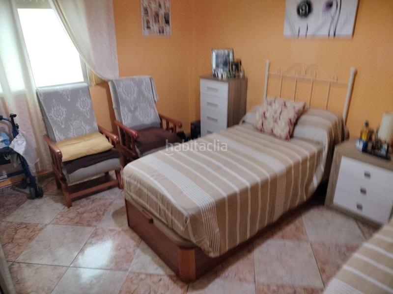 Foto c4053976-e127-4be5-b577-ecfbd92aad46. Alquiler piso se alquila piso en cadiz , zona caleta viña , para temporada escolar en Cádiz