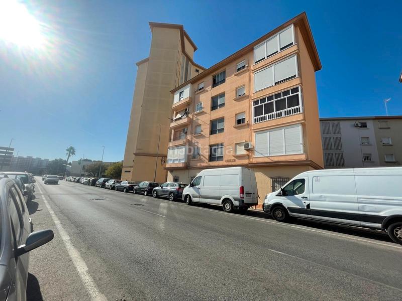 Foto eadad078-89f5-4200-b423-cf9d8a35373b. Pis a astilleros - la paz - loreto - el corte inglés Cádiz