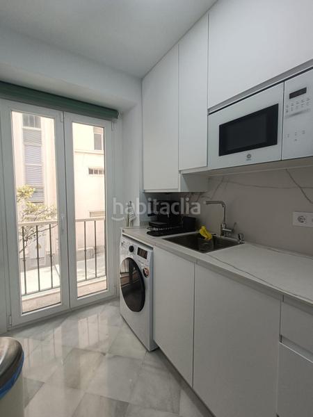 Foto 8bdb8bc7-4b69-4605-8ceb-c476c12f8bb2. Piso  moderno con ascensor junto al palacio de congresos !!!! en Cádiz