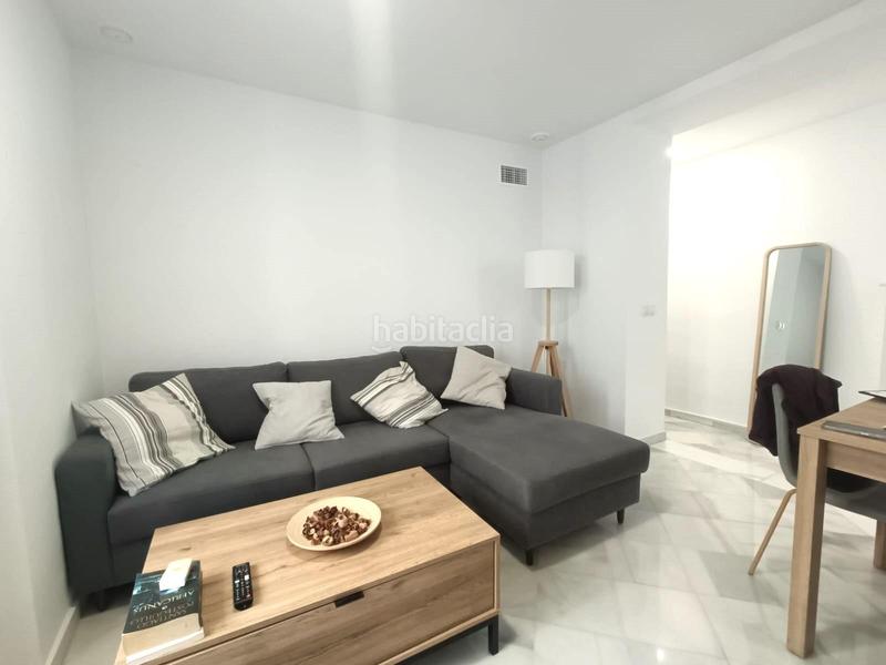 Foto b95ce772-561f-412d-8b0f-ae5e2a56522a. Piso  moderno con ascensor junto al palacio de congresos !!!! en Cádiz