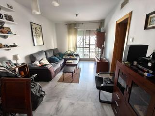 Pis a Casines. Se vende piso en puerto real , zona casines