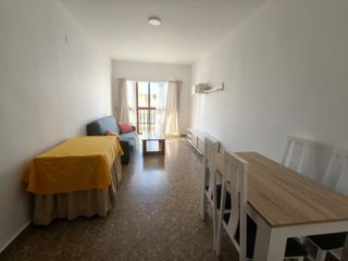 Lloguer Pis a Centro Histórico. Se alquila piso en cadiz , zona centro , para temporada escolar