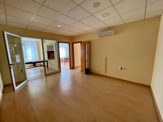 Office space in El Juncal - Vallealto