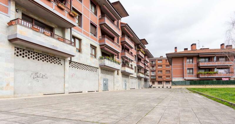 Foto d3a9443d-b191-4f34-80f7-7c5625c6b330. Local commercial dans Elorrio