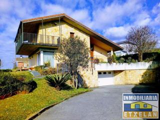 Casa a Berriz. Chalet en berriz