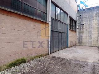 Location Local commercial à Berriz. Pabellón en alquiler cerca de berriz  180 m, dos alturas y ofici