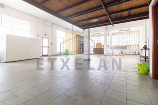 Local Comercial a Berriz. Local con gran visibilidad y acceso  ideal para tienda, taller o