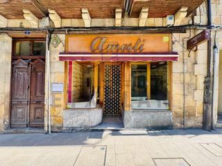 Miete Geschäftsraum in Elorrio. Se alquila local comercial con amplio escaparate en elorrio