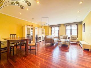Dplex en Elgeta. Dplex impecable en el centro de elgeta con garaje cerrado inclu