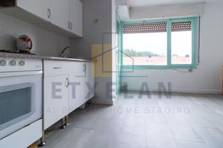 Pis a Berriz. Etxelan inmobiliaria vende  vivienda céntrica en berriz