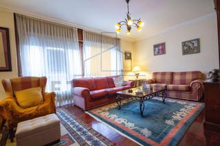 Pis a Abadiño. Triplex de 177m2 con garaje en el centro de abadiño