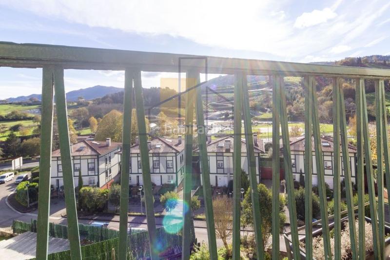 Foto e11c86c0-ef04-46c0-825d-85528f9a6d06. Flat with heating in Markina - Xemein