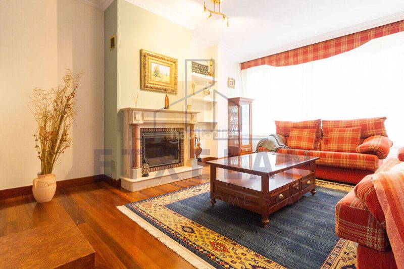 Foto 5b9dc400-31e6-43eb-b23c-1add6a691ca7. Casa amb calefacció aparcament a Igorre