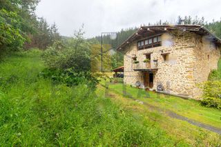 Mas à Orozko. Precioso caserío reformado en orozko rodeado de naturaleza y amp
