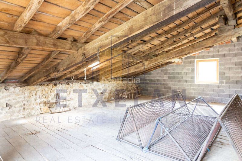 Foto a0ec71ed-1eec-41a0-aec9-b2261b310968. Masia amb calefacció a Mallabia