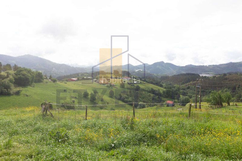 Foto bac2a6ce-5716-4542-95b7-c6d165d87cf5. Masia amb calefacció a Mallabia