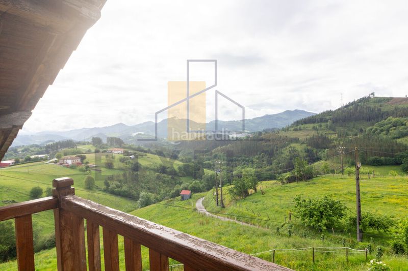 Foto bc40ee21-ebfa-4e9d-a481-18fe2161480b. Masia amb calefacció a Mallabia