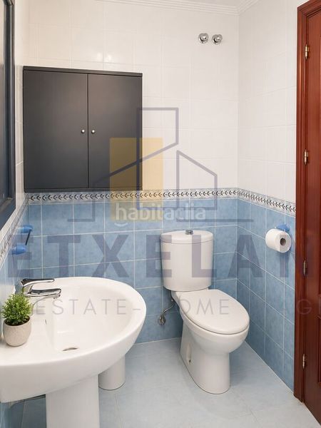Foto e94a58d4-f793-4367-bf6b-4c1aa7cd8f64. Pis amb calefacció aparcament a Artziniega