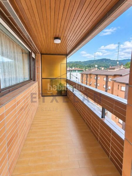 Foto ba4aced0-c4cb-4b8f-8bc7-26605a9feba6. Pis amb calefacció aparcament a Berriz