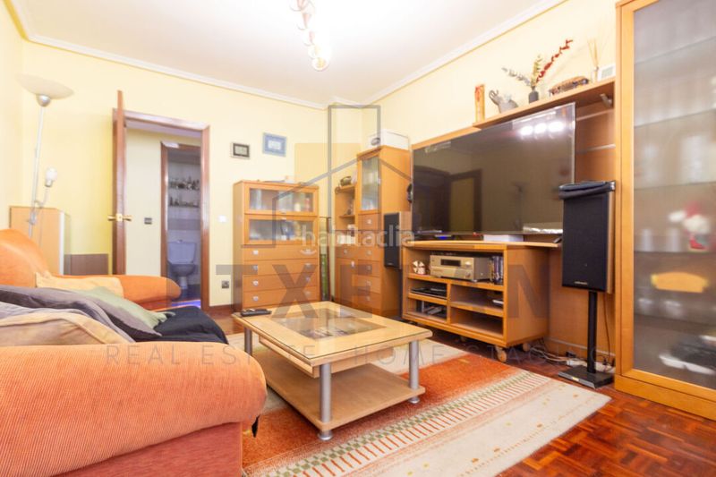 Foto a3d953bb-a639-4395-a67e-81b9dc0ceb18. Flat with heating parking in Berriz