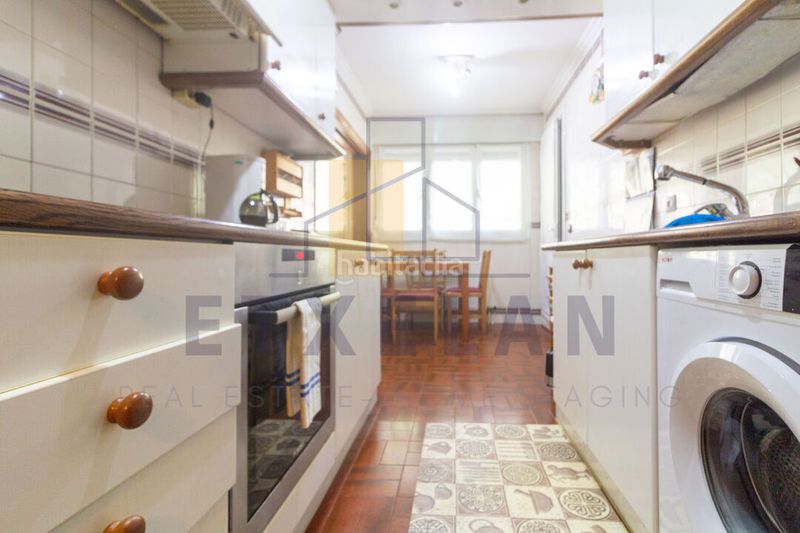 Foto b47be845-c13c-4d4f-9c37-4e3940bad099. Flat with heating parking in Berriz