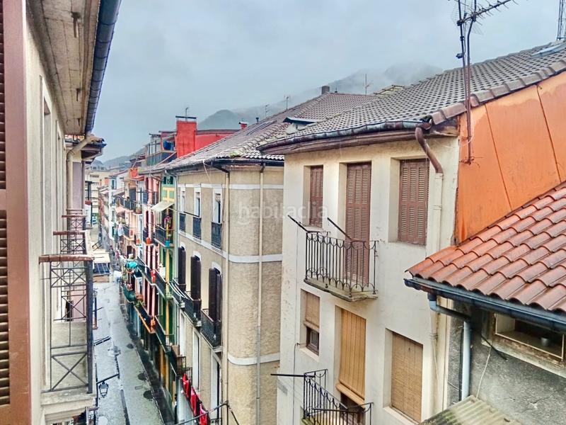 Foto 16cc4365-2ee0-4c92-a69c-9a4b375d8550. A tre livelli in Tolosa