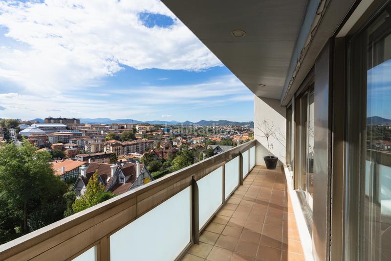 Foto aca44b35-44db-47ad-aa50-ea776f825702. Location appartement avec chauffage parking piscine dans Donostia - San Sebastián