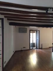 Etagenwohnung  Plaa de l'oli. Casc antic, 2 dorm, exterior