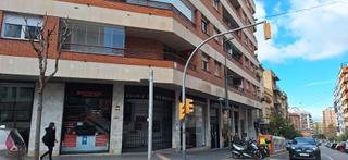 Car parking in Carrer de mallorca 2. Mallorca/plaça ponente, plaza pequeña
