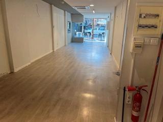 Lloguer Local Comercial a Avinguda de ramón y cajal 35. Centro ciudad, zona muy comercial y de paso