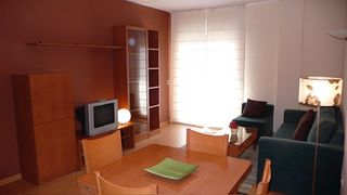 Miete Etagenwohnung in Carrer de smith 69. 2 dorm, amueblado, pk, contrato de larga duración