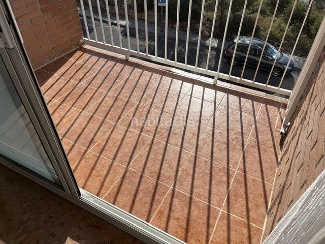 Foto bc04648d-53aa-4733-8b21-8341b22528cc. Lloguer pis a carrer violant d'hongria 39 a Sant Pere i Sant Pau Tarragona