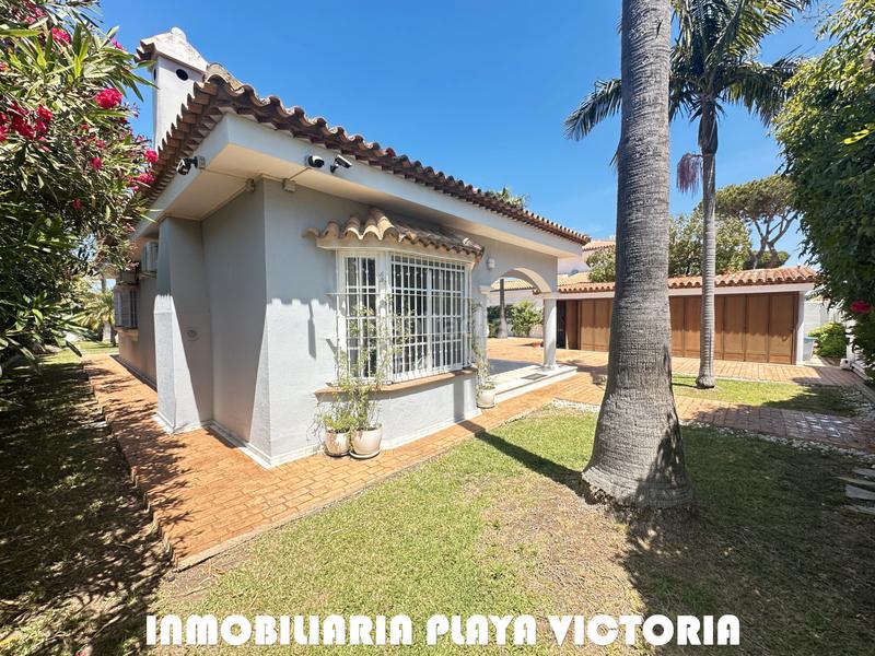 Foto 3ff64080-76f6-4a0c-a842-3c510897b2b2. Chalet mit pool in Sancti Pietri Chiclana de la Frontera