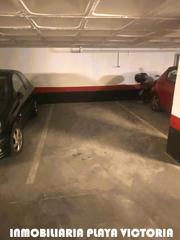 Parking coche  Avenida portugal. Plaza garaje para coche grande