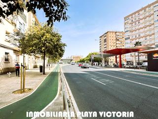 Appartement  Calle medina sidonia. Vivienda de 4 dormitorios en zona segunda aguada
