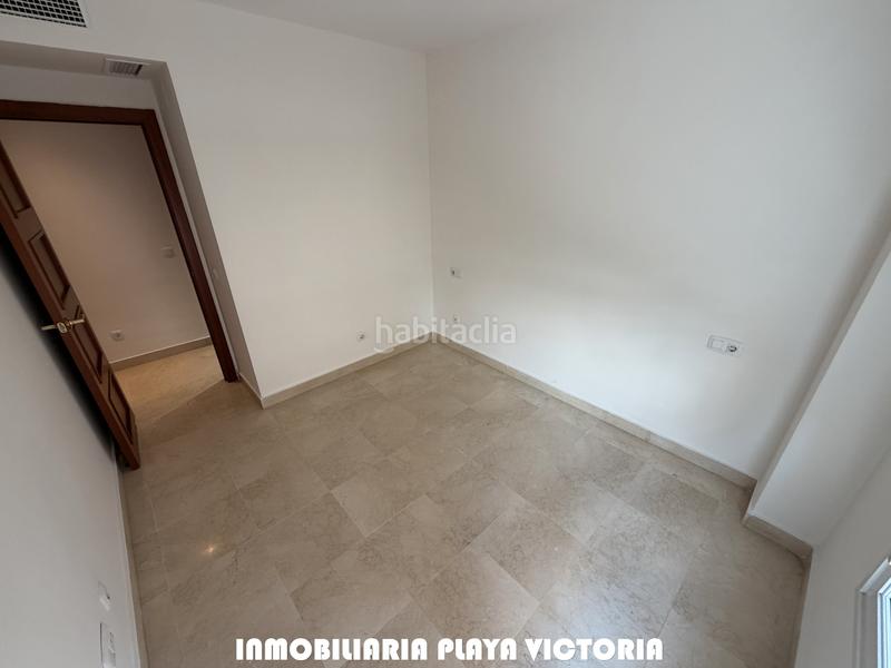 Foto 2c1a2f9b-60ee-464a-a248-30c1dfe5fb58. Flat with parking in astilleros - la paz - loreto - el corte inglés Cádiz