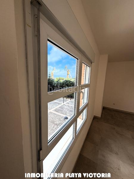 Foto a230f8c2-3bb3-4799-826b-e956d3f695ba. Flat with parking in astilleros - la paz - loreto - el corte inglés Cádiz