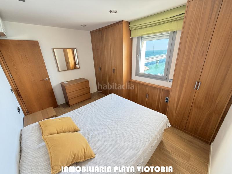 Foto d665de05-43c9-4dd0-b4b6-723444d3b1af. Alquiler piso alquiler por años amueblado con espectaculares vistas en Cádiz