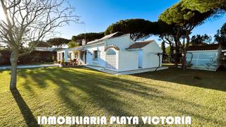 Xalet en Roche. Fantstico chalet independiente en roche residencial