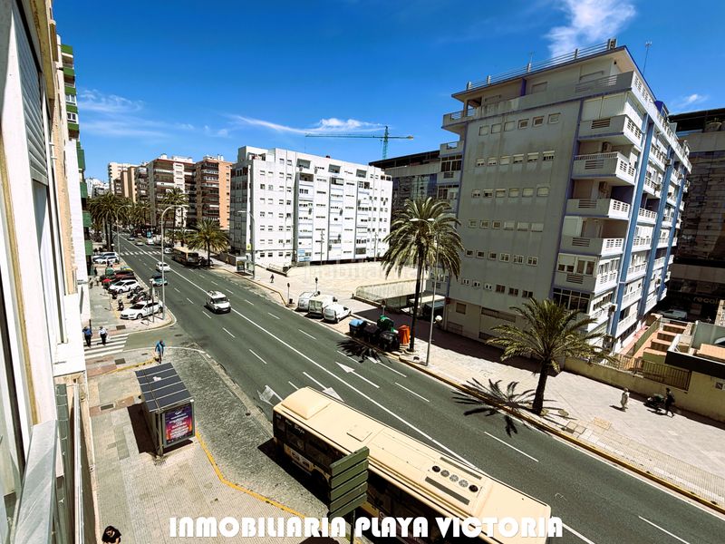 Foto b8a2f698-9950-4c65-95ad-007d482477f5. Pis a Paseo Marítimo - San José - La Laguna Cádiz