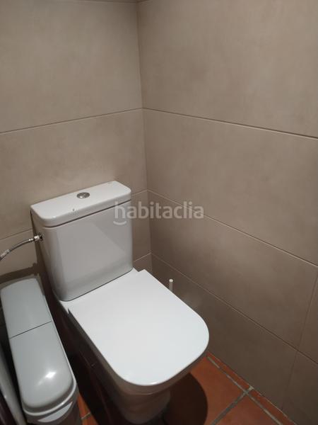 Foto 375badc6-06fc-4bf8-92ae-885d858628b7. Local comercial amb calefacció a Zarautz