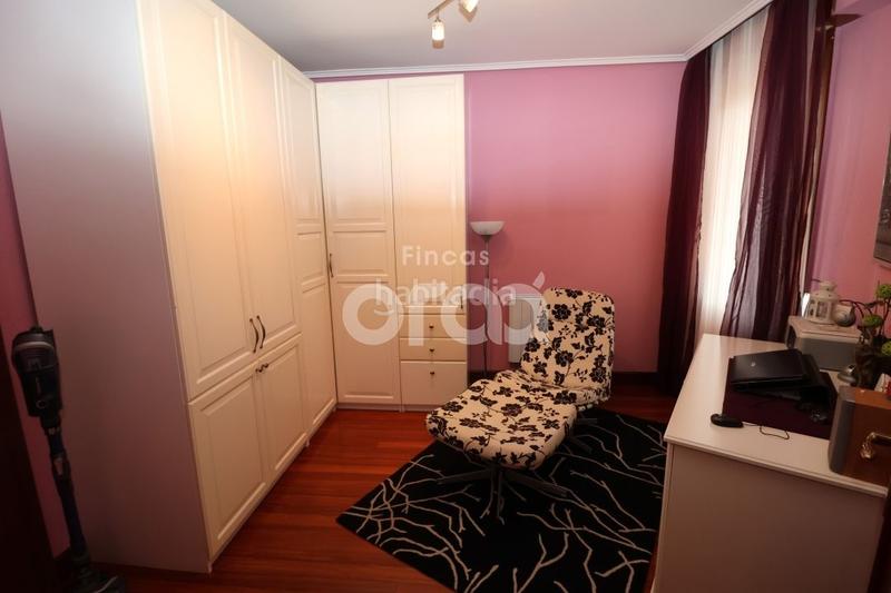 Foto 1ccb35d0-f14c-4eb6-a01b-61e4c0f814ca. Appartamento con riscaldamento in Centro Santurtzi