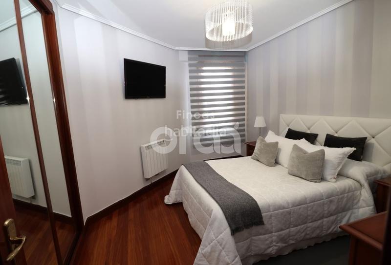 Foto b9ae62ee-1b79-4c73-ad3e-6d3b94f2a882. Appartamento con riscaldamento in Centro Santurtzi