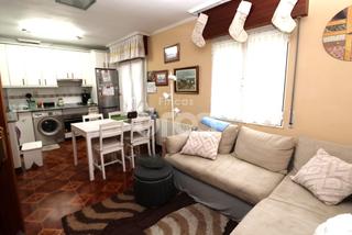 Pis a Mamariga. Centro, dos habitaciones, ascensor, videoportero.